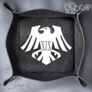 Описание картинки Dice Tray The Raven Guard/Лоток/Дайс Трей/Арена/Тарелка гвардия ворона от Krontwar по цене 4 000руб | Свободный Рынок Миниатюр - СРМ