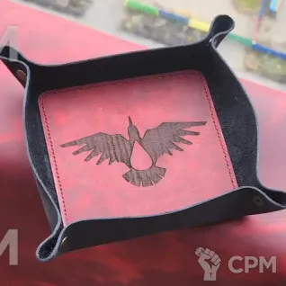 Описание картинки Blood_Ravens Кровавые ВороныDice Tray/Лоток/Дайс Трей/Арена/Тарелка от Krontwar по цене 3 500руб | Свободный Рынок Миниатюр - СРМ