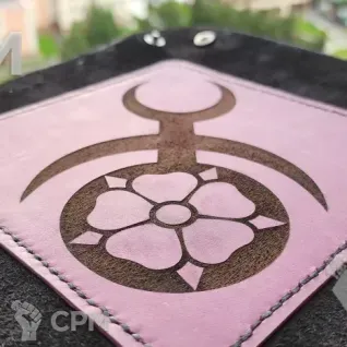 Описание картинки Dice Tray Slaanesh/Лоток/Дайс Трей/ слаанешАрена/Тарелка от Krontwar по цене 3 300руб | Свободный Рынок Миниатюр - СРМ