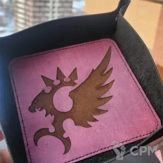 Описание картинки Dice Tray Emperors Children /Лоток/Дайс Трей Дети Императора /Арена/Тарелка от Krontwar по цене 3 300руб | Свободный Рынок Миниатюр - СРМ