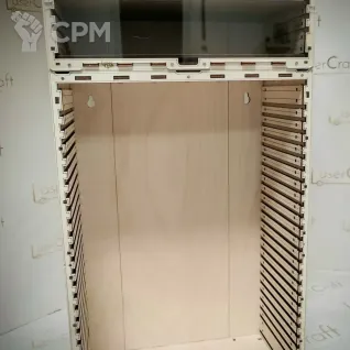 Описание картинки SHs-M2-390 Шкаф для миниатюр (с экраном) от StudioOtolega по цене 2 650руб | Свободный Рынок Миниатюр - СРМ