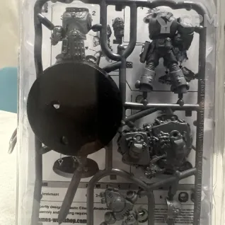 Описание картинки Primaris Lieutenant Amulius от ABersenev по цене 10 000руб | Свободный Рынок Миниатюр - СРМ