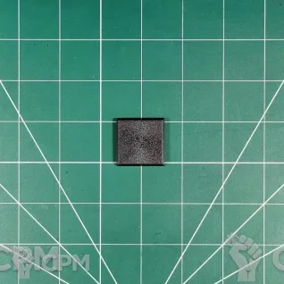 Описание картинки Citadel Square Base 30x30 mm Подставка квадратная (Оригинал Games Workshop) от Vault Boy по цене 98руб | Свободный Рынок Миниатюр - СРМ