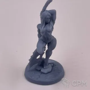 Описание картинки Fantasy Pin-up. Полуорчиха с топором от Подземный человек по цене 170руб | Свободный Рынок Миниатюр - СРМ