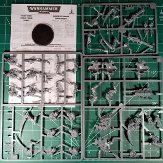 Описание картинки Tyranids Carnifex or Old One Eye от Vault Boy по цене 6 998руб | Свободный Рынок Миниатюр - СРМ