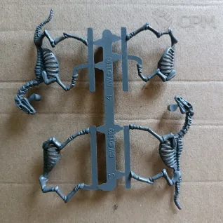 Описание картинки 16x Tomb Kings Skeleton Horsemen/Horse Archers, оригинал на литниках от Пилорама по цене 4 500руб | Свободный Рынок Миниатюр - СРМ