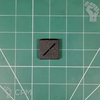 Описание картинки Square Base 30x30 mm Slot 1 Подставка квадратная пластик от Vault Boy по цене 48руб | Свободный Рынок Миниатюр - СРМ