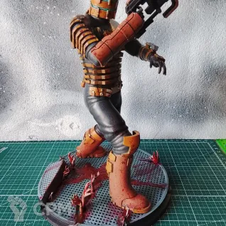 Описание картинки Айзек Кларк - Dead Space (23см)(Покрашена) от Hroym по цене 3 500руб | Свободный Рынок Миниатюр - СРМ