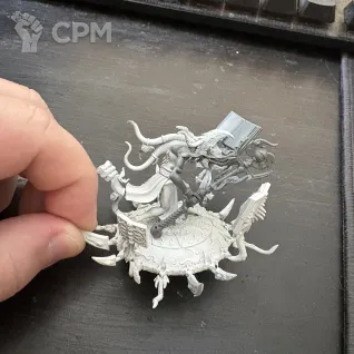 Описание картинки Herald of Tzeentch от User25534 по цене 500руб | Свободный Рынок Миниатюр - СРМ