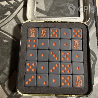 Описание картинки Baron of Dice. Кубы канала Play on Tabletop от RLjus по цене 3 500руб | Свободный Рынок Миниатюр - СРМ