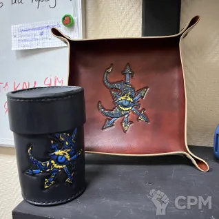 Описание картинки Dice Tray/Арена/Тарелка/Дайс Трей/Лоток на заказ! Тзинч Tzeentch от Мастерская - 2D20 по цене 6 500руб | Свободный Рынок Миниатюр - СРМ