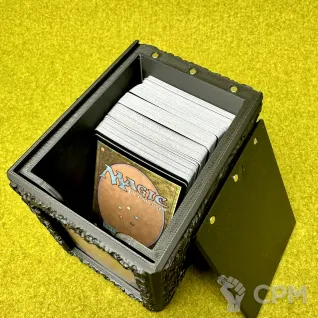 Описание картинки Декбокс для карт MTG (Magic The Gathering) черный swamp от Миниатюры и фигурки по цене 450руб | Свободный Рынок Миниатюр - СРМ