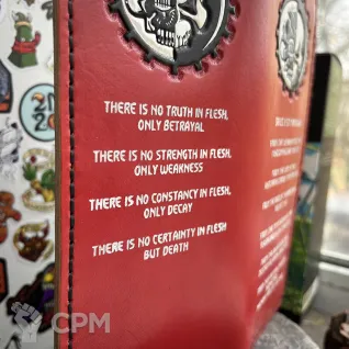 Описание картинки Работа на заказ! Кожаный кошелёк Adeptus Mechanicus Адептус Механикус от Мастерская - 2D20 по цене 16 000руб | Свободный Рынок Миниатюр - СРМ