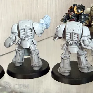 Описание картинки 4x Terminator Squad (литье) от notr3d по цене 500руб | Свободный Рынок Миниатюр - СРМ