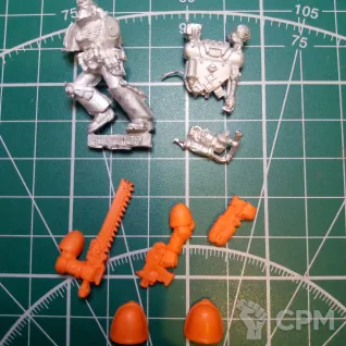 Описание картинки Blood Angels Sanguinary Priest от Stark Foundry по цене 375руб | Свободный Рынок Миниатюр - СРМ