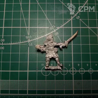 Описание картинки Vostroyan Officer w/Power Sword от Stark Foundry по цене 330руб | Свободный Рынок Миниатюр - СРМ