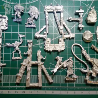 Описание картинки Goblin Rock Lobber от Stark Foundry по цене 2 175руб | Свободный Рынок Миниатюр - СРМ