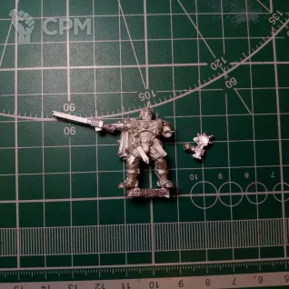 Описание картинки Dark Angels Sergeant Naaman от Stark Foundry по цене 340руб | Свободный Рынок Миниатюр - СРМ