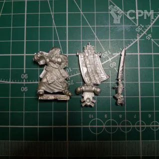 Описание картинки Ezekiel, Grand Master of Librarians от Stark Foundry по цене 410руб | Свободный Рынок Миниатюр - СРМ