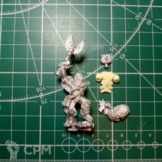 Описание картинки Ultramarine Chaplain Cassius (boltgun) от Stark Foundry по цене 375руб | Свободный Рынок Миниатюр - СРМ