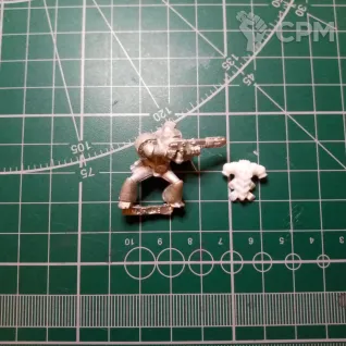 Описание картинки Rogue Trader Space Marine w/ Meltagun от Stark Foundry по цене 340руб | Свободный Рынок Миниатюр - СРМ