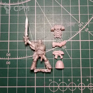 Описание картинки Dark Angels Tactical Sergeant (1993) от Stark Foundry по цене 390руб | Свободный Рынок Миниатюр - СРМ