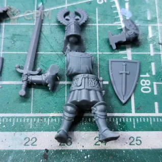 Описание картинки Knights Of The Realm On Foot с щитами от Inkuro по цене 750руб | Свободный Рынок Миниатюр - СРМ