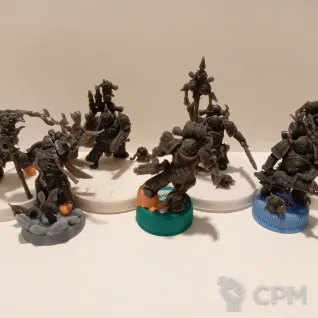 Описание картинки Plague marines heroes от Warhammer KU по цене 1 400руб | Свободный Рынок Миниатюр - СРМ