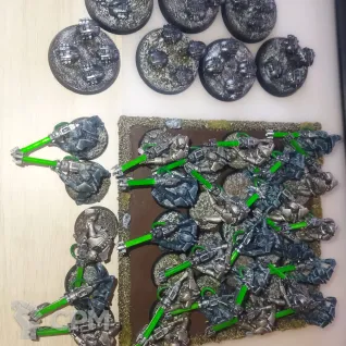 Описание картинки Necron warriors x 25 + Scarab swarms x7 от Kaelis по цене 5 000руб | Свободный Рынок Миниатюр - СРМ