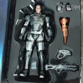Описание картинки Commander Shepard action figure, Mass Effect 3 от Tigerat по цене 10 000руб | Свободный Рынок Миниатюр - СРМ