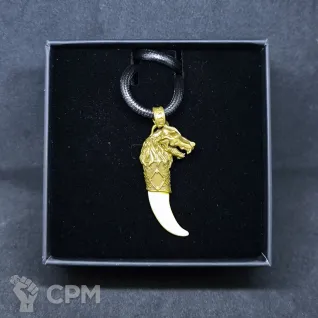 Описание картинки Space Wolves Fang of Fenris Ожерелье с подвеской от Fle94 по цене 2 800руб | Свободный Рынок Миниатюр - СРМ