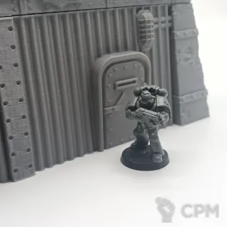 Описание картинки Орочьи Казармы А - Sci-fi Террейн от Terrain Print по цене 1 700руб | Свободный Рынок Миниатюр - СРМ