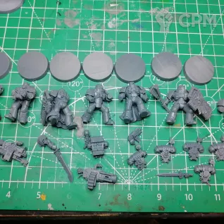 Описание картинки Warhammer 40000 Deathwatch Squad от @Avdohaprint по цене 1 300руб | Свободный Рынок Миниатюр - СРМ