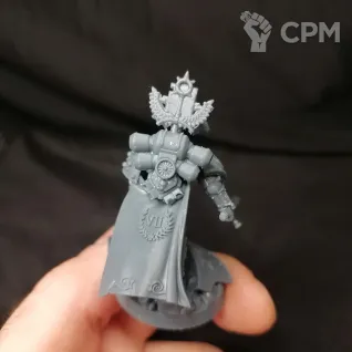 Описание картинки Pretor Imperial Fists от @Avdohaprint по цене 500руб | Свободный Рынок Миниатюр - СРМ