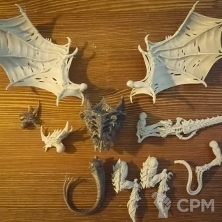 Описание картинки Flying Hive Tyrant with Wings от  по цене 800руб | Свободный Рынок Миниатюр - СРМ