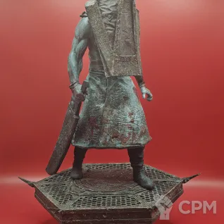 Описание картинки Коллекционная фигурка Пирамидоголового (Pyramidhead) из Silent hill 2 remake от Paintreason по цене 12 000руб | Свободный Рынок Миниатюр - СРМ
