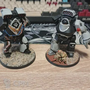 Описание картинки Два Contemptor Dreadnought, Raven guard. Black Templars от RaD_Shoohov по цене 600руб | Свободный Рынок Миниатюр - СРМ