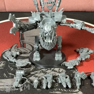 Описание картинки Дефф Дред | Ork Deff Dread от Overking по цене 5 600руб | Свободный Рынок Миниатюр - СРМ