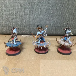 Описание картинки Tzaangor Enlightened with Fatecaster Greatbows от User57488 по цене 2 400руб | Свободный Рынок Миниатюр - СРМ