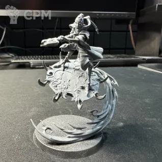 Описание картинки Magister on Disc of Tzeentch от  по цене 3 000руб | Свободный Рынок Миниатюр - СРМ