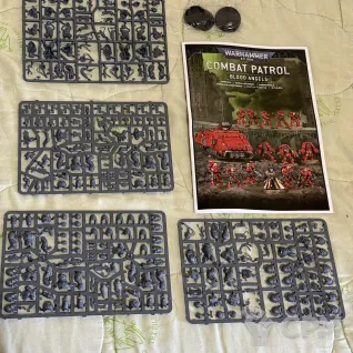 Описание картинки Армия Space Marine (с закосом под Deathwatch) от Labeymam по цене 25 000руб | Свободный Рынок Миниатюр - СРМ
