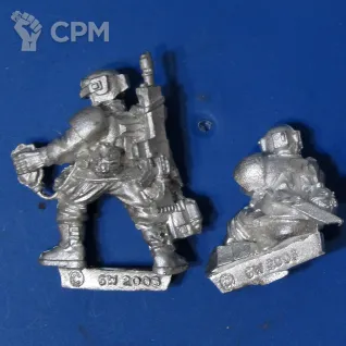 Описание картинки Astra Militarum medic and wounded guardsman от Nakatan по цене 4 700руб | Свободный Рынок Миниатюр - СРМ