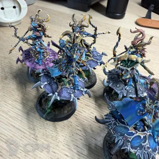 Описание картинки Tzaangor Enlightened (great bow)+ shaman от Torf по цене 27 000руб | Свободный Рынок Миниатюр - СРМ