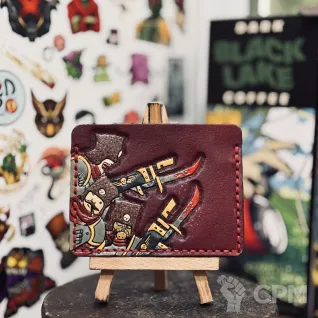 Описание картинки Кожаный картхолдер Warhammer 40k Востроянские Первенцы Vostroyan Firstborn от Мастерская - 2D20 по цене 5 500руб | Свободный Рынок Миниатюр - СРМ