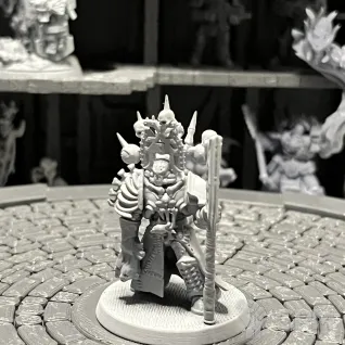 Описание картинки Warhammer 40000 Master of Executions от Houston Program по цене 250руб | Свободный Рынок Миниатюр - СРМ
