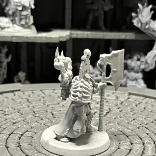 Описание картинки Warhammer 40000 Master of Executions от Houston Program по цене 250руб | Свободный Рынок Миниатюр - СРМ