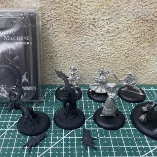 Описание картинки Металл: стартер Молли + 2 Найт террора + тотем. от inquisitor Kira по цене 9 000руб | Свободный Рынок Миниатюр - СРМ