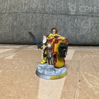 Описание картинки Imperial firsts captain with relic shield от User57488 по цене 1 600руб | Свободный Рынок Миниатюр - СРМ