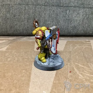 Описание картинки Imperial firsts captain with relic shield от User57488 по цене 1 600руб | Свободный Рынок Миниатюр - СРМ