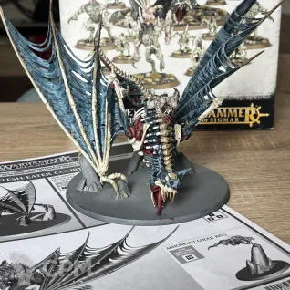 Описание картинки Vampire Lord on Zombie Dragon / Terrorgheist от Marmelad2212 по цене 4 500руб | Свободный Рынок Миниатюр - СРМ